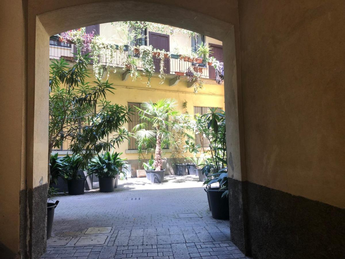Il Tetto Fiorito Dell'Isola Apartment Milano Exterior foto
